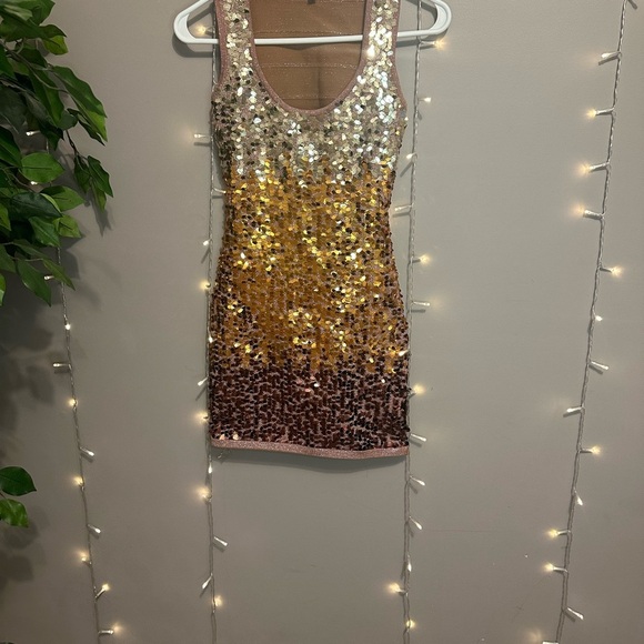 WOW couture Dresses & Skirts - Sequin Ombre Dress